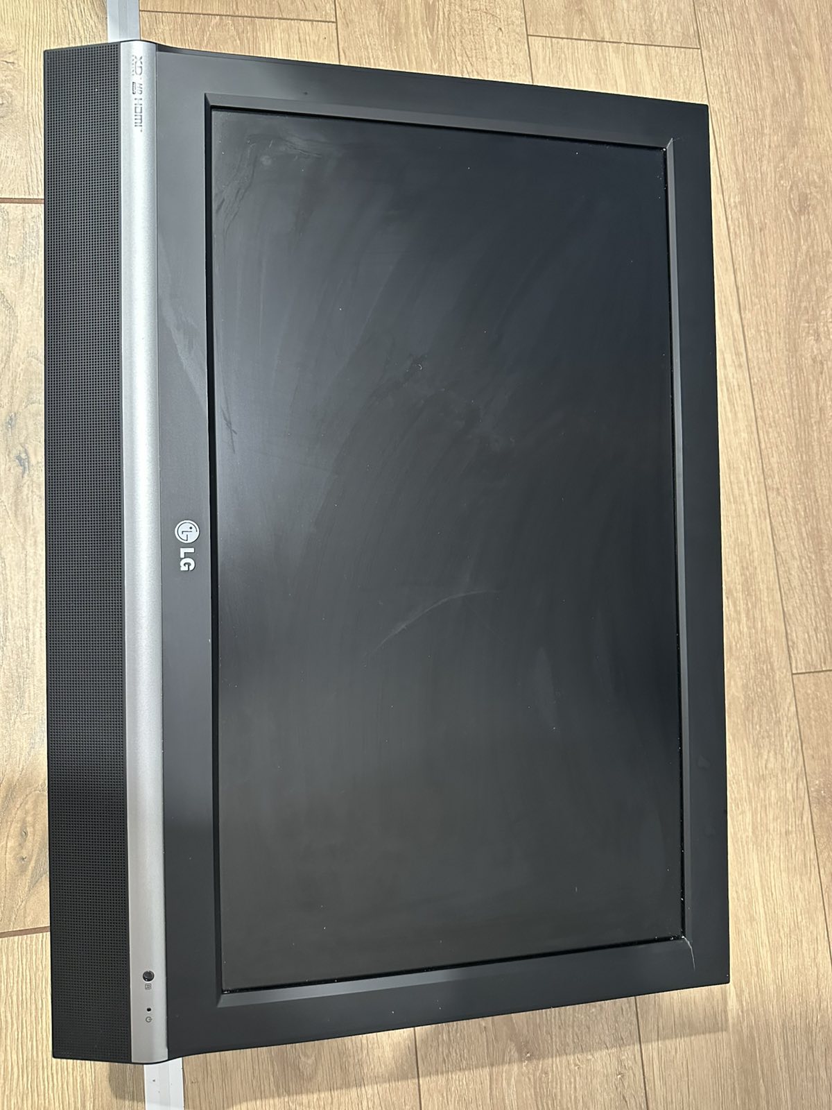 Telewizor LCD LG 27LC2R 27" HD Ready – sprawny, odbiór osobisty Poznań — zdjęcie 1